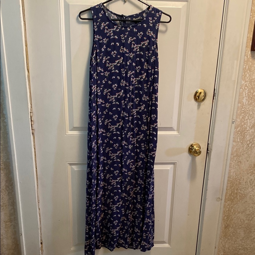 Denim&Co Blue and White Sleeveless Maxi Sundress